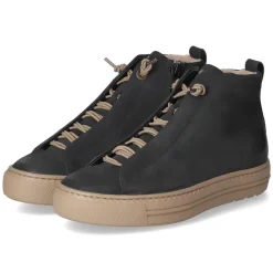 High Sneaker - space