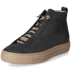 High Sneaker - space